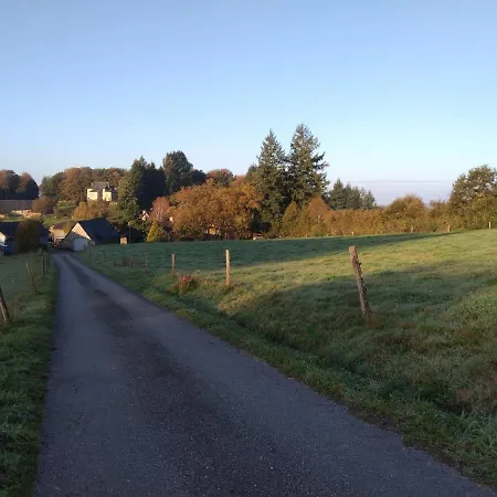 Sur La Colline Le Cosy アパート Sousceyrac
